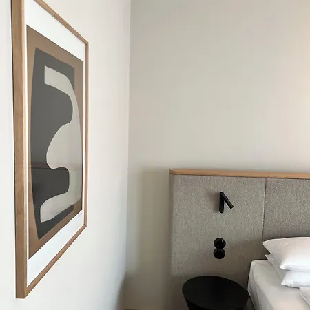 Adelante Boutique ベルリン