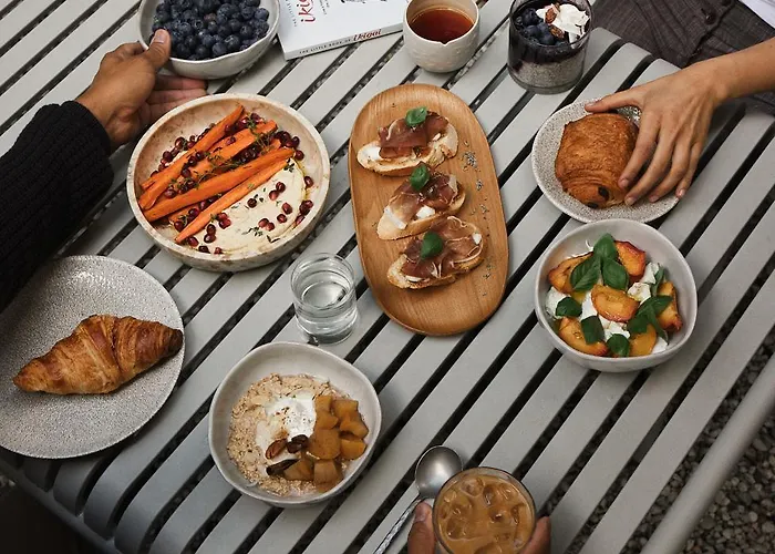 Hotel Adelante Boutique