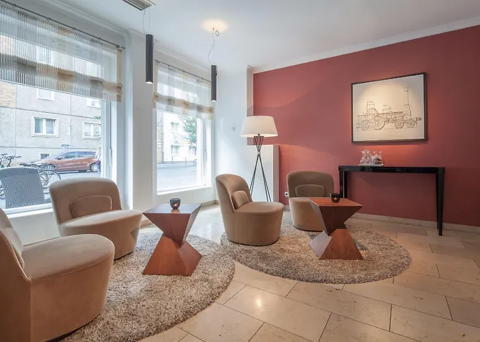 Hotel Adelante Boutique 4*