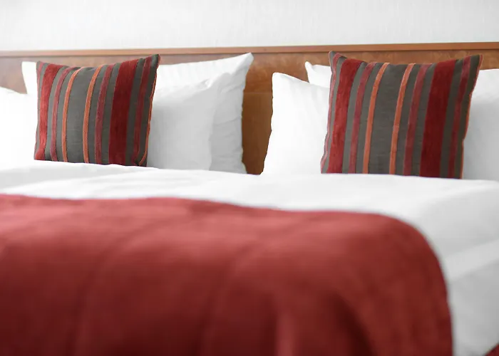 Adelante Boutique 4*