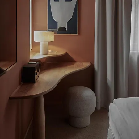 Adelante Boutique Hotel 4*