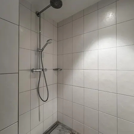 Adelante Boutique 4*