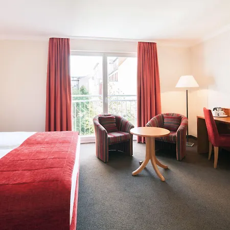 Adelante Boutique 4*