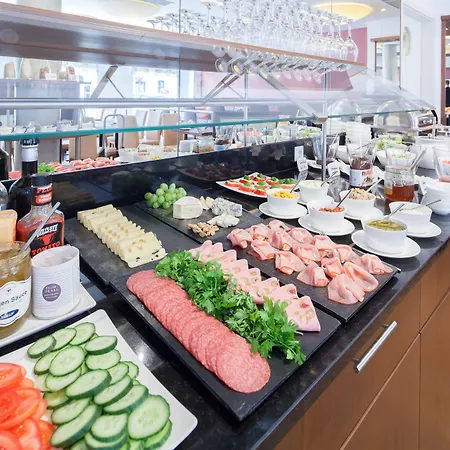 Adelante Boutique Hotel 4*