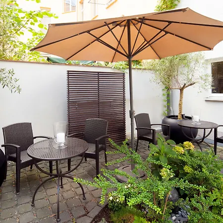 Hotel Adelante Boutique 4*