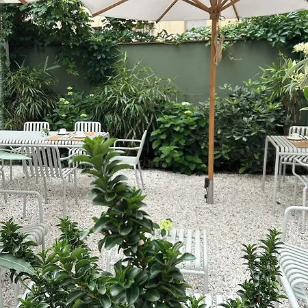 Adelante Boutique Hotel