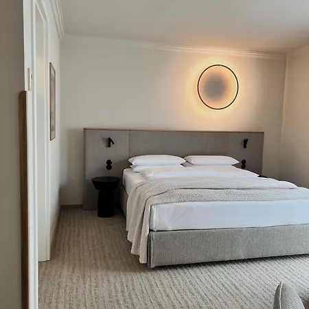 Adelante Boutique Hotel 4*